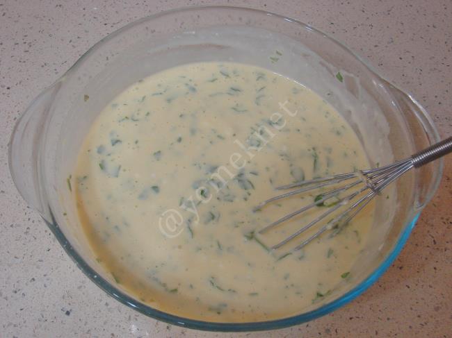 Peynirli Maydanozlu Kaşık Dökmesi - Yapılışı (7/12) 