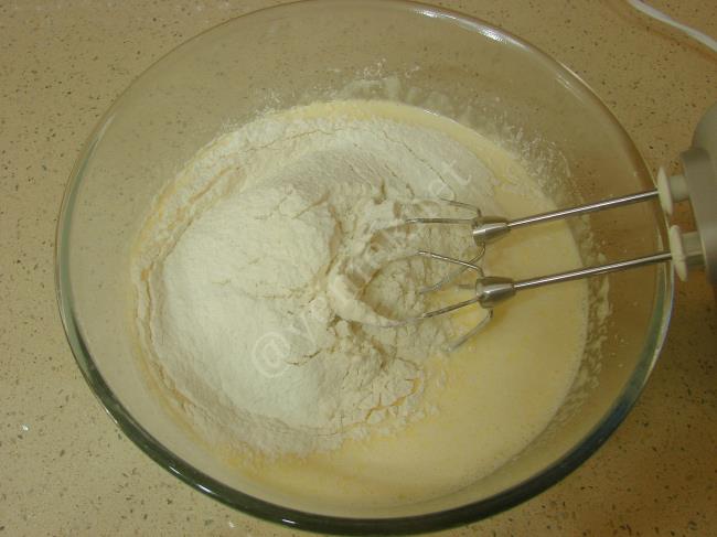 Vanilyalı Kek - Yapılışı (7/16) 