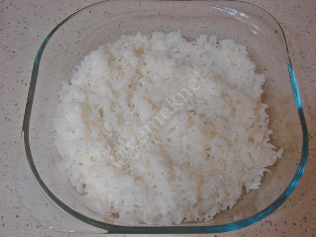 Yoğurtlu Pirinç Salatası - Yapılışı (5/12) 