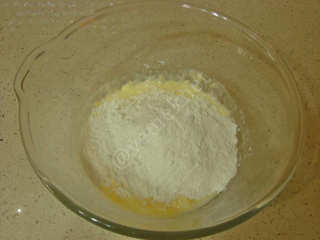 Cevizli Tarçınlı Rulo Kurabiye - Yapılışı (4/16) 