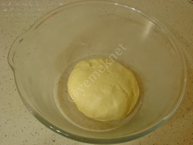 Cevizli Tarçınlı Rulo Kurabiye - Yapılışı (5/16) 