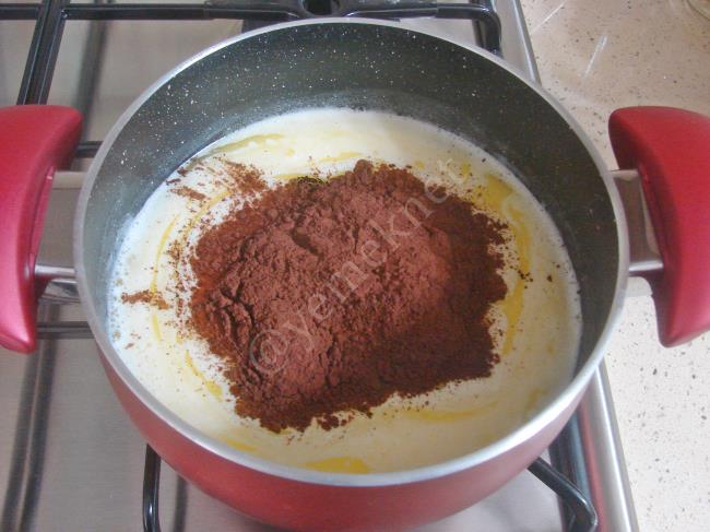 Kakaolu Mozaik Pasta - Yapılışı (4/12) 