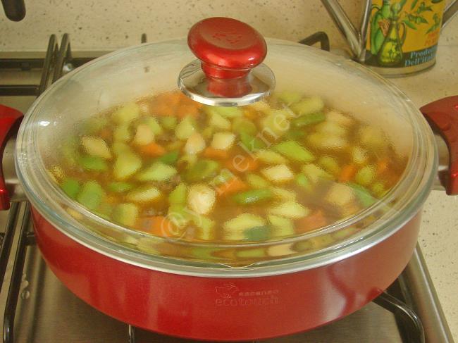 Kıymalı Pırasa Yemeği - Yapılışı (7/12) 