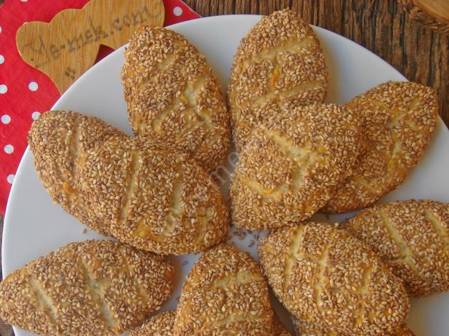 Mayasız Simit Poğaça - Yapılışı (14/16) 