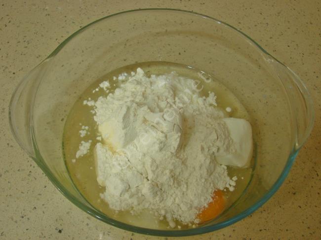 Mayasız Simit Poğaça - Yapılışı (4/16) 