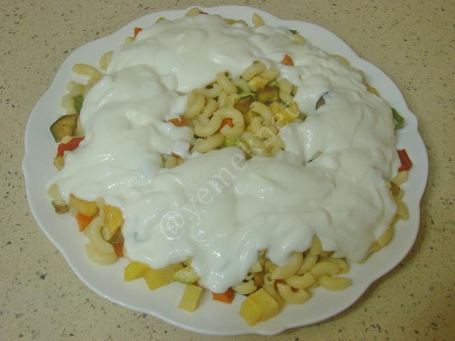 Sebzeli Makarna Mantısı - Yapılışı (12/16) 