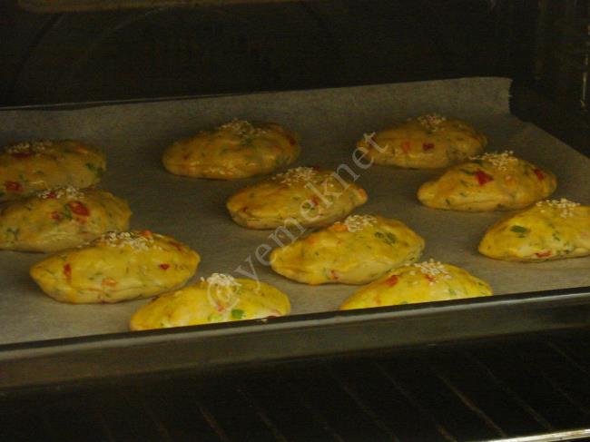 Sebzeli Poğaça - Yapılışı (13/16) 