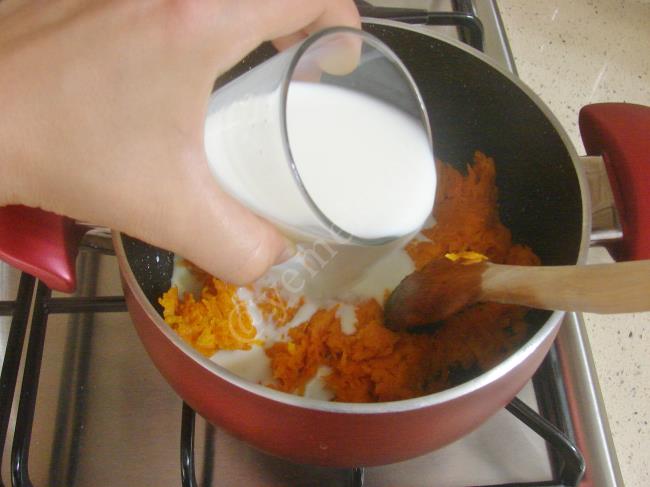 Sütlü Havuç Çorbası - Yapılışı (5/12) 