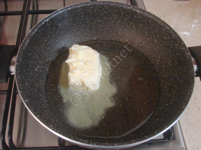 Unlu İrmik Helvası - Yapılışı (2/12) 