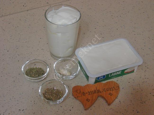 Yoğurtlu Dip Sos - Yapılışı (1/8) 