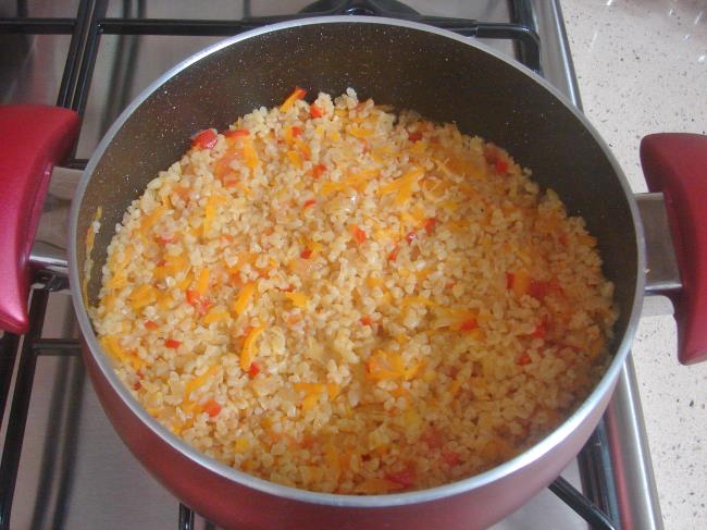 Havuçlu Bulgur Pilavı - Yapılışı (9/12) 