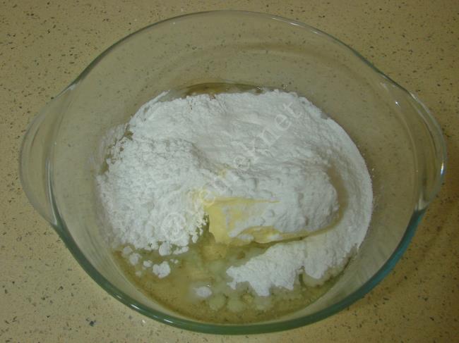 Kavrulmuş Un Kurabiyesi - Yapılışı (4/12) 