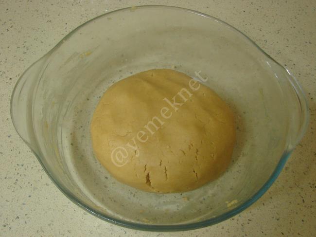 Kavrulmuş Un Kurabiyesi - Yapılışı (6/12) 