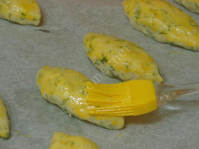 Dereotlu Poğaça - Yapılışı (8/12) 