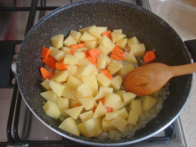 Patatesli Barbunya Yemeği - Yapılışı (3/12) 