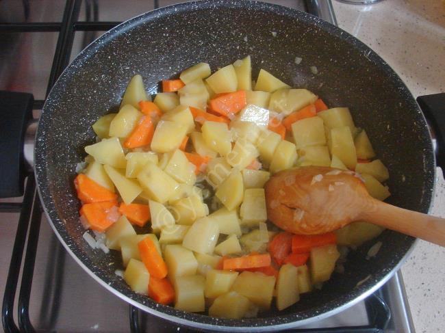 Patatesli Barbunya Yemeği - Yapılışı (4/12) 