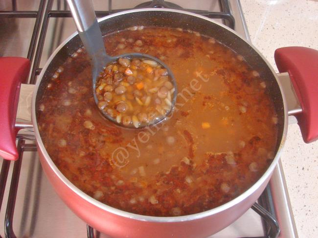 Yeşil Mercimek Çorbası - Yapılışı (9/12) 