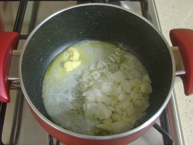 Bezelyeli Bulgur Pilavı - Yapılışı (2/12) 