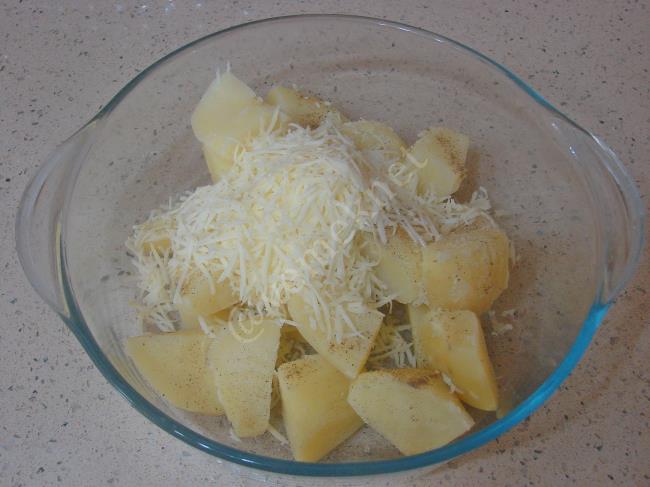 Galeta Unlu Patatesli Poğaça - Yapılışı (2/16) 