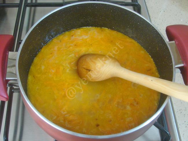 Havuçlu Arpa Şehriye Pilavı - Yapılışı (7/12) 