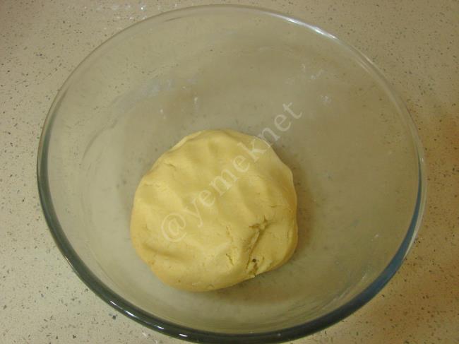 Karnıyarık Tatlısı - Yapılışı (5/12) 