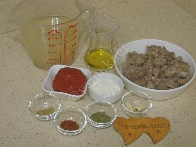 Salçalı Et Çorbası - Yapılışı (1/12) 