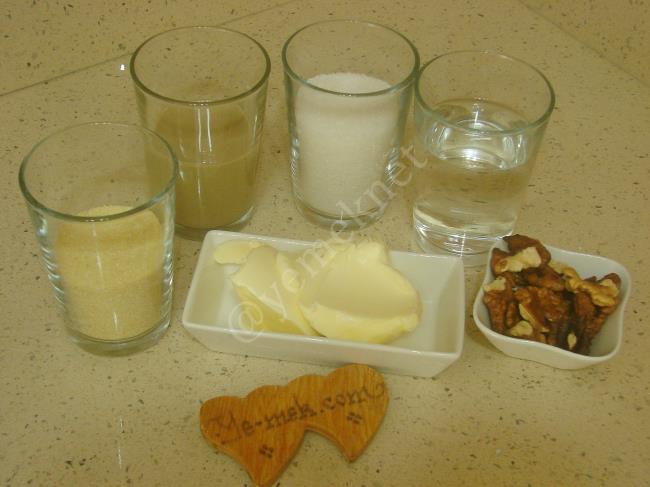 Tahinli İrmik Helvası - Yapılışı (1/12) 