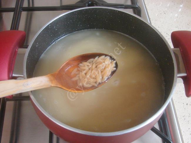 Terbiyeli Şehriye Çorbası - Yapılışı (4/12) 