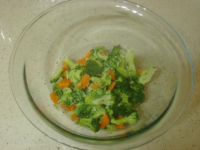 Zeytinyağlı Brokoli Salatası - Yapılışı (3/8) 