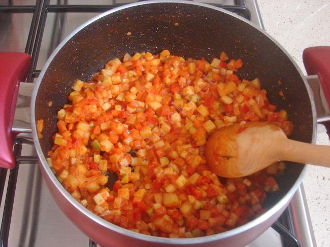 Bulgurlu Sebze Çorbası - Yapılışı (8/16) 