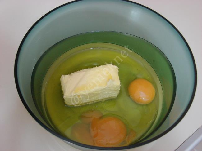 Çikolatalı Fındıklı Kurabiye - Yapılışı (2/12) 