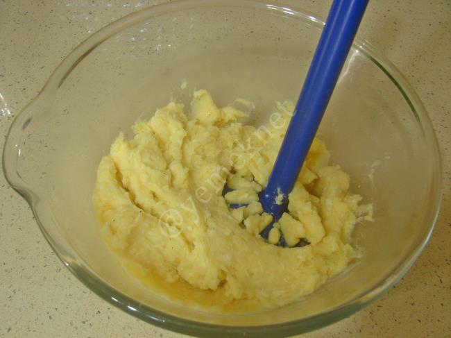 Patatesli Çıtır Börek - Yapılışı (4/16) 