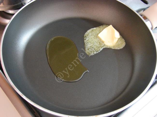 Yumurtalı Yufka - Yapılışı (3/12) 