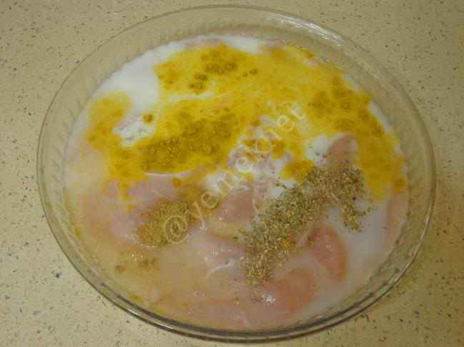 Sodalı Tavuk Şinitzel - Yapılışı (3/12) 