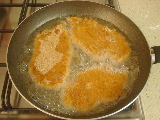 Sodalı Tavuk Şinitzel - Yapılışı (8/12) 