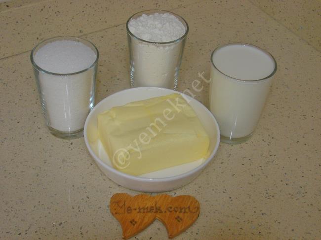 Sütlü Un Helvası - Yapılışı (1/12) 