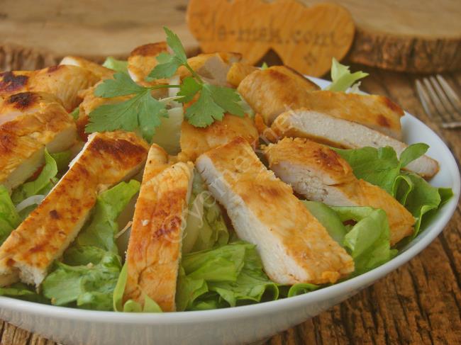 Diyete Uygun, Doyurucu ve Nefis Bir Salata : Tavuk Salatası