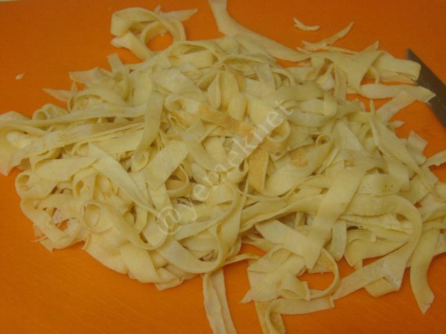 Tavuklu Krep Makarna - Yapılışı (11/16) 