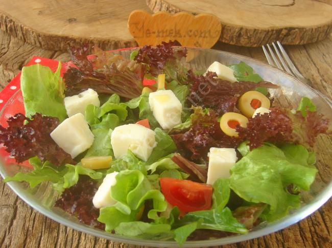 Akdeniz Mutfağının Hafifliğinden Vazgeçemeyenler İçin Mükemmel Bir Tarif : Akdeniz Salatası