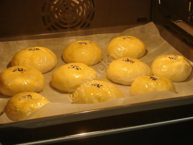 Kaymaklı Poğaça - Yapılışı (13/16) 