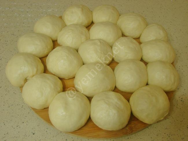 Kaymaklı Poğaça - Yapılışı (9/16) 