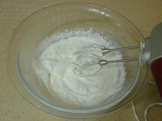 Krem Şantili Muhallebi - Yapılışı (6/12) 