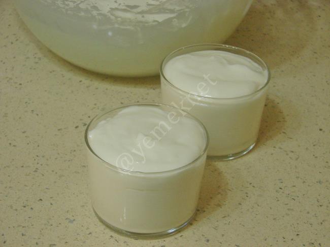 Krem Şantili Muhallebi - Yapılışı (9/12) 