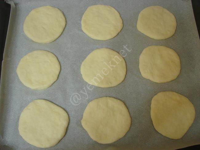 Peynirli Biberli Ekmek - Yapılışı (14/20) 