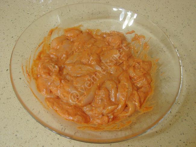 Tavuklu Çökertme Kebabı - Yapılışı (5/16) 