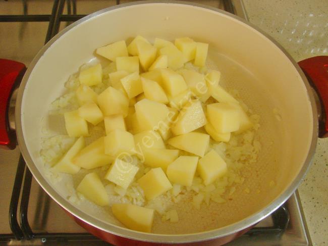 Köfteli Orman Kebabı - Yapılışı (8/16) 