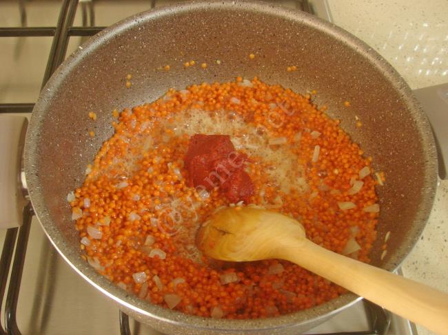 Salçalı Mercimek Çorbası - Yapılışı (4/12) 