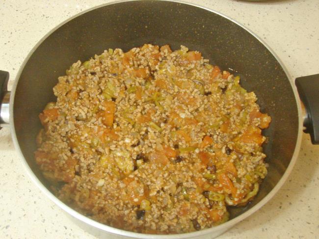 Tencerede Patlıcan Oturtma - Yapılışı (10/16) 