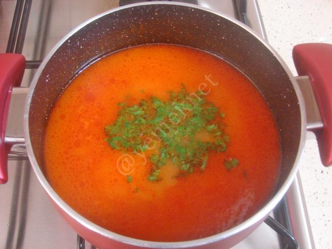 Andaloz Çorbası - Yapılışı (8/12) 