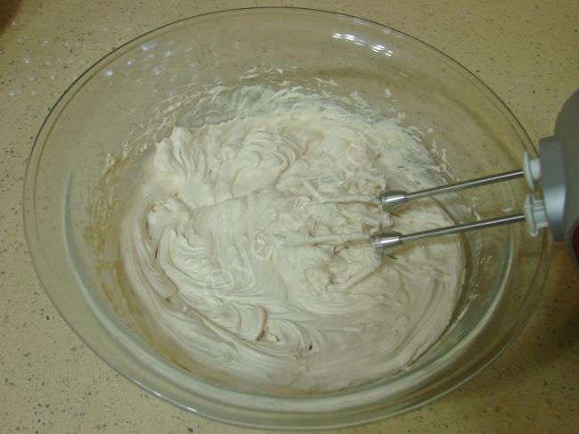 Bardakta Parfe Tatlısı - Yapılışı (3/12) 